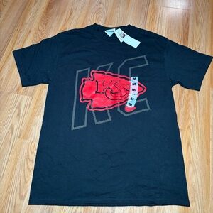 NFL Team Apparel Kansas City Chiefs Tee Shirt Sleeve NEW Size Medium Adult
